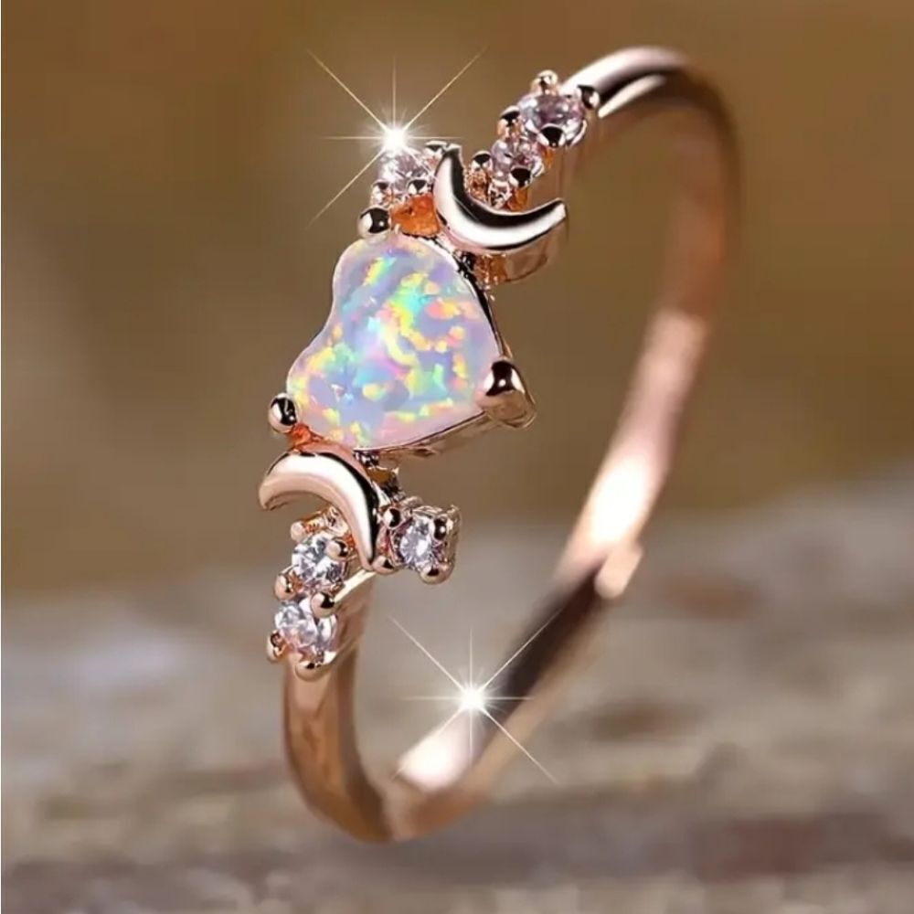 Elegant golden heart opal design wedding ring sz 6
